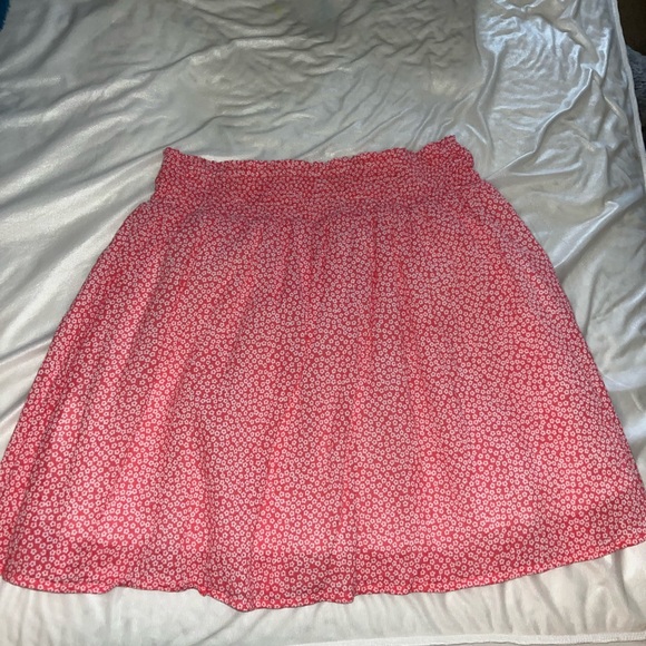 I love this skirt! very cute for summer - Picture 2 of 2